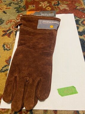 Brown Suede BBQ Grill Glove - Heat-Resistant Long Cuff